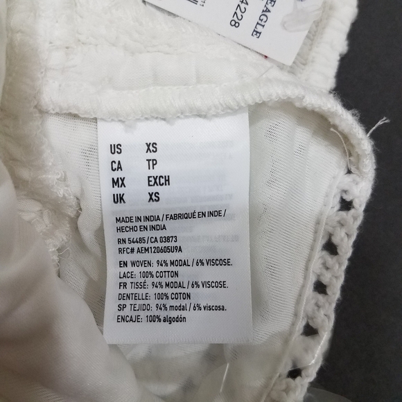 American Eagle Crochet Halter Crop Top XS … - Picture 7 of 14